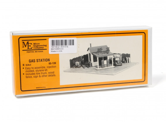 Micro Engineering N Scale Gas Station Kit (60-002)