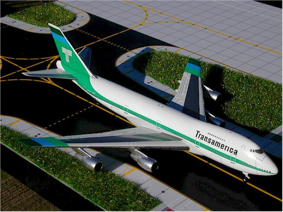 Gemini Jets Transamerica Airlines Boeing 747-200 N742TV 1:400 Diecast Model GJTVA226
