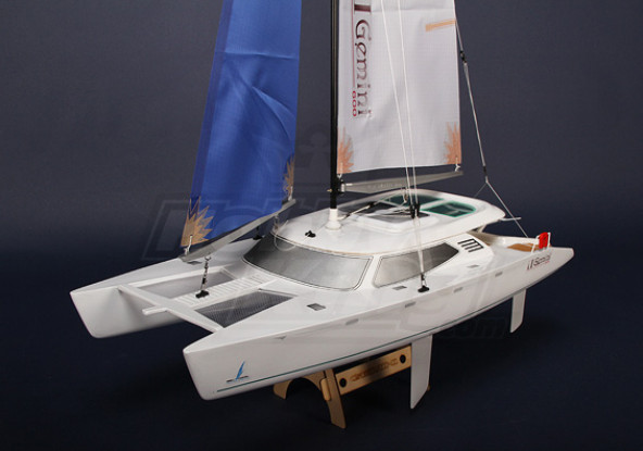 Gemini 600 R/C Racing Catamaran Plug & Play (600mm)