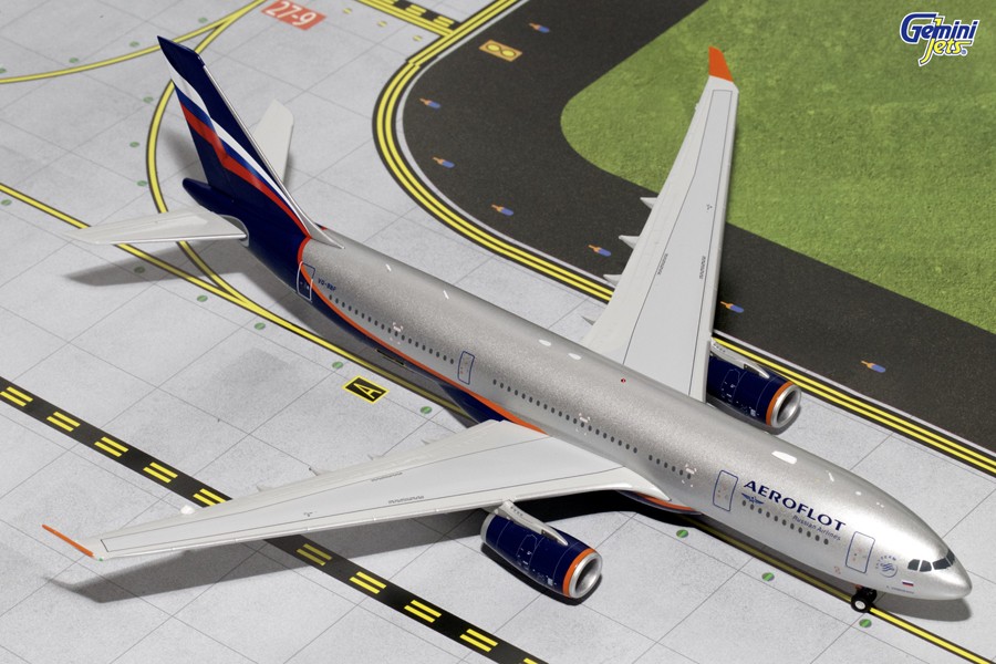 最上の品質な Gemini Jets Aeroflot Airbus A330-200 VQ-BBF 1:200 Diecast 航空機・ヘリコプター
