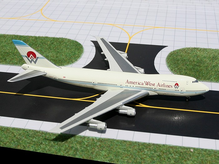 Gemini Jets America West Airlines Boeing 747-200 N532AW 1:400 Diecast Model  GJAWE099