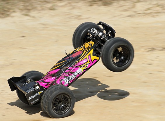 1 10 Quanum Vandal XL 4WD Monster Buggy RTR