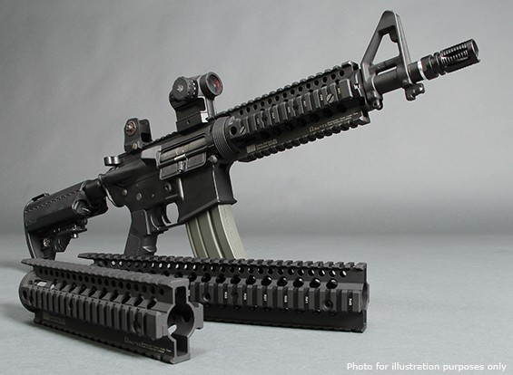 大人気！まとめ一覧 Daniel Madbull Defense (Black) Rail Omega 7inch トイガン
