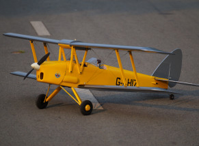 H-King Cambridge Flying Groups de Havilland DH82a Tiger Moth 1400mm (55.1") (ARF)
