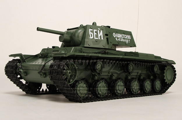 KV-1S Ehkranami RC Tank RTR w / Airsoft / Smoke & Tx