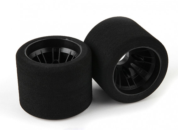Xceed "Enneti" 1/10 WGT Carbon Carpet Rear Foam Tire Set (Soft SH25)