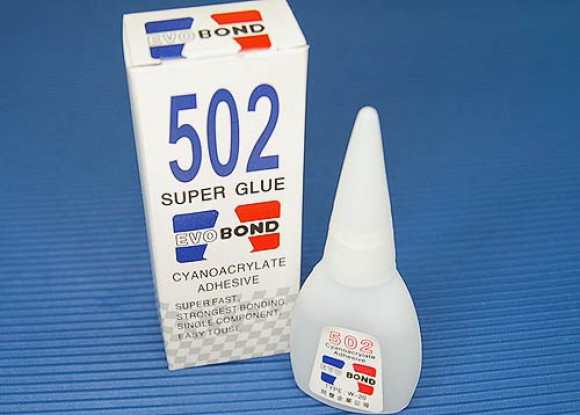 Cyanoacrylate (Super Glue) Pack simple