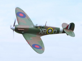 Durafly (PNF) Supermarine Spitfire Mk2a WWII Jäger EPO 1100mm