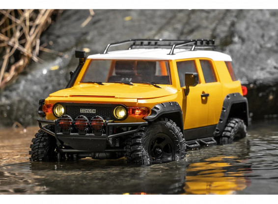 FMS FJクルーザー ラジコンカー イエロー FMS (RTR) 1:18 Toyota FJ Cruiser 4WD Rock Crawler w/Tx, LiPo