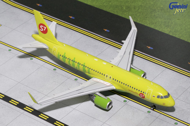  Gemini Jets S7 Siberia Airlines Airbus A320-200(S) (Sharklets) 