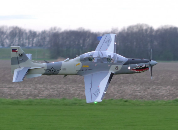 Avios (PNF) Super Tucano con retrattili, flap e luci LED EPO 1600mm