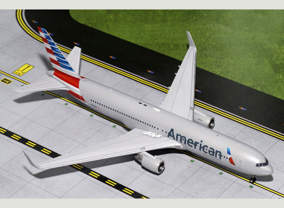 Gemini Jets American Airlines Boeing 767 300 W N393AN 1 400 Diecast Model G2AAL631