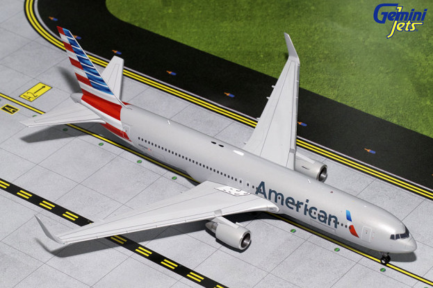 American Airlines Boeing 767-300W N393AN 1:200 Diecast Model G2AAL631 