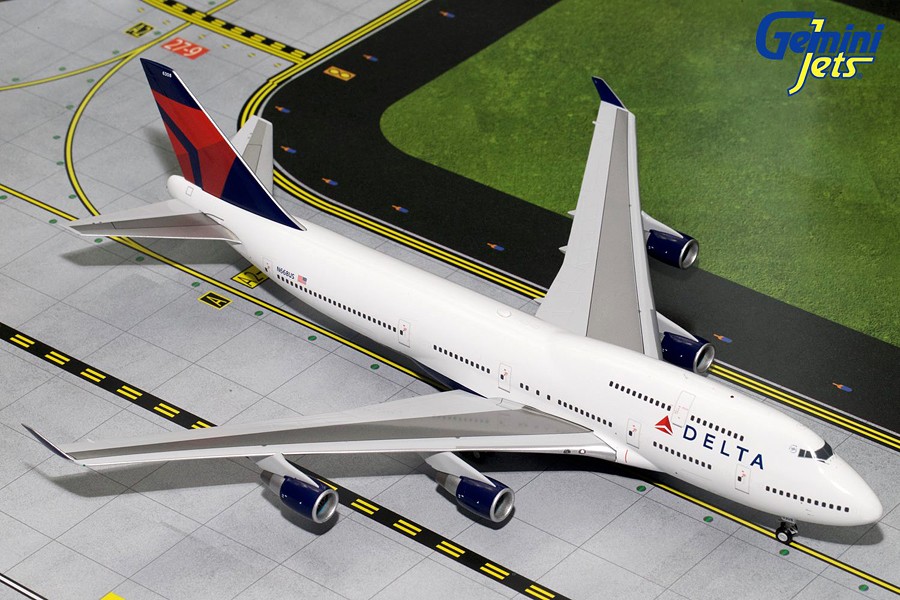 Gemini Jets Delta AIr Lines Boeing B747-400 N668US 1:200 Diecast 