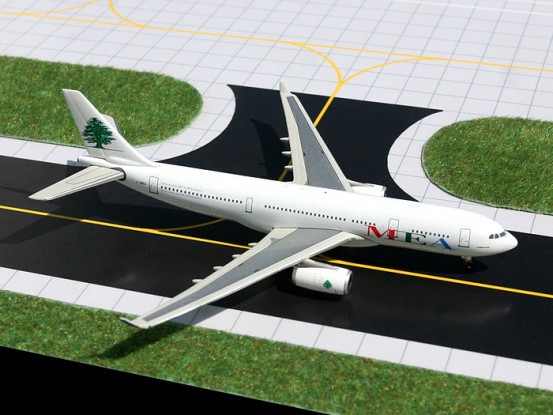 Gemini Jets Middle East Airlines (MEA) Airbus A330-200 F-OMEC 1:400 Diecast Model GJMEA782