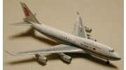 Gemini Jets Air China Boeing 747-400 B-2447 1:400 Diecast Model GJCCA005