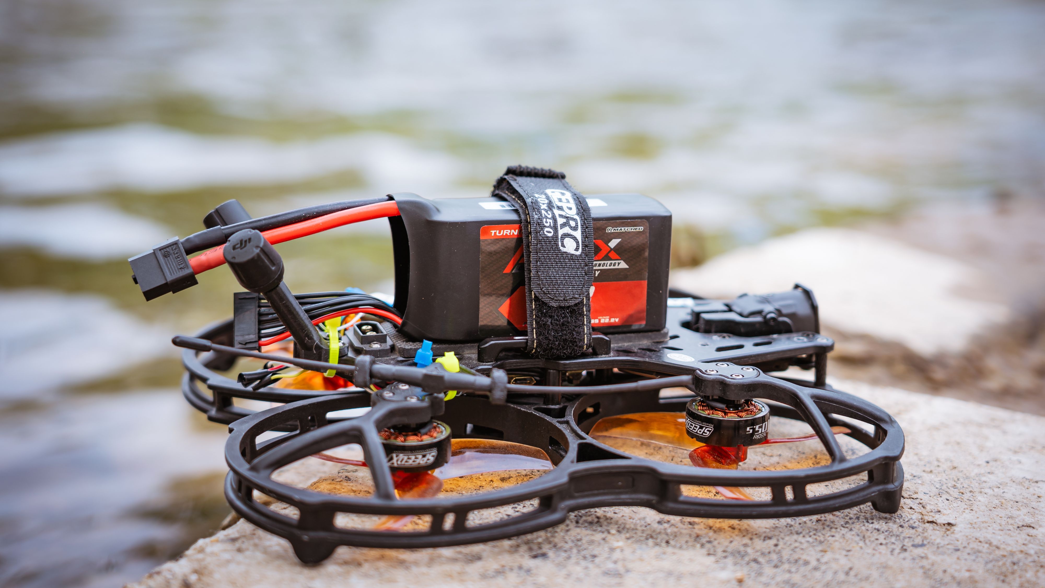 ホビーラジコン DJI FPV 4 Batteries Amazon.com: DJI FPV Intelligent
