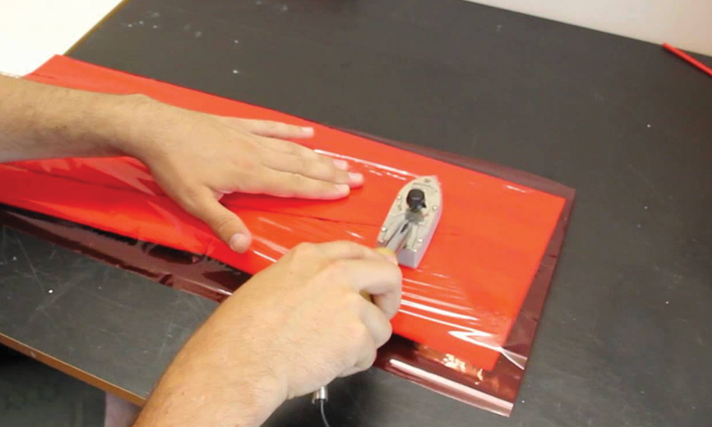 How to Apply Covering Film to a Model Aeroplane